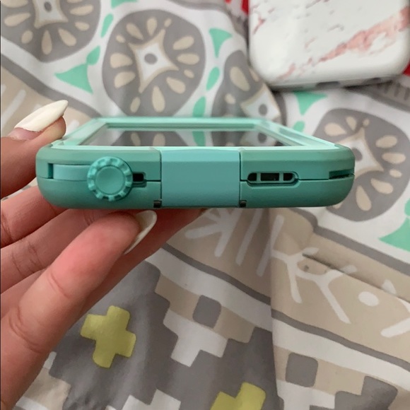 Lifeproof nuud case - Picture 4 of 5